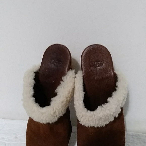 Ugg Brown Suede Clogs Sherpa Trim - Picture 4 of 6